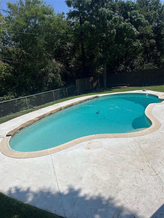 Building Photo - 6201 Baymar Ln