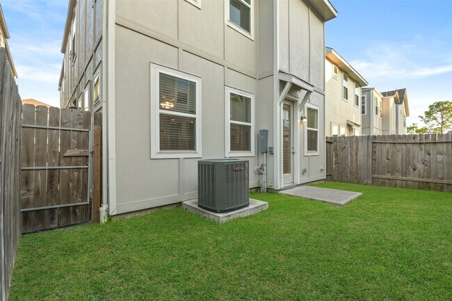 Building Photo - 3109 Cloud Forest Ln