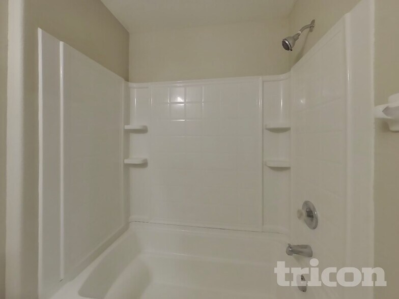 Building Photo - 10129 Carloway Hills Dr