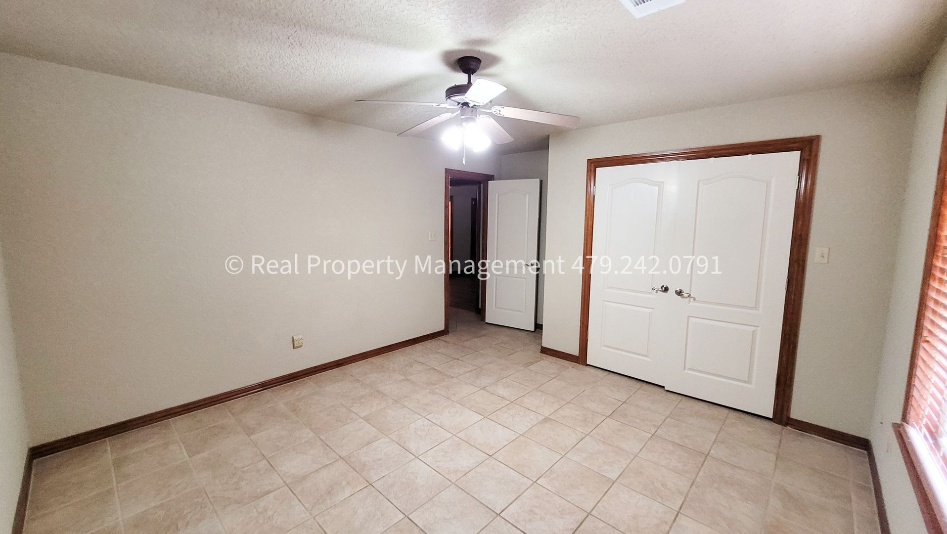 Building Photo - 1615 Tiger Lily Cir