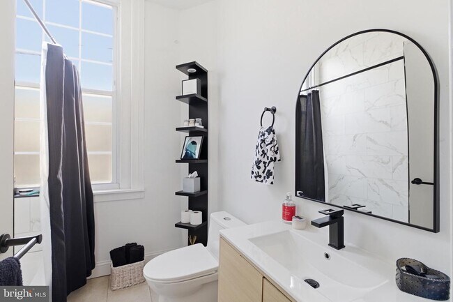 Building Photo - 700 S 2nd St