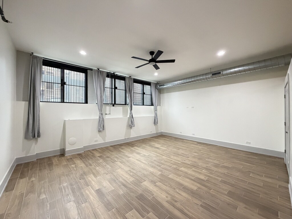 Building Photo - 1432 W 21st St
