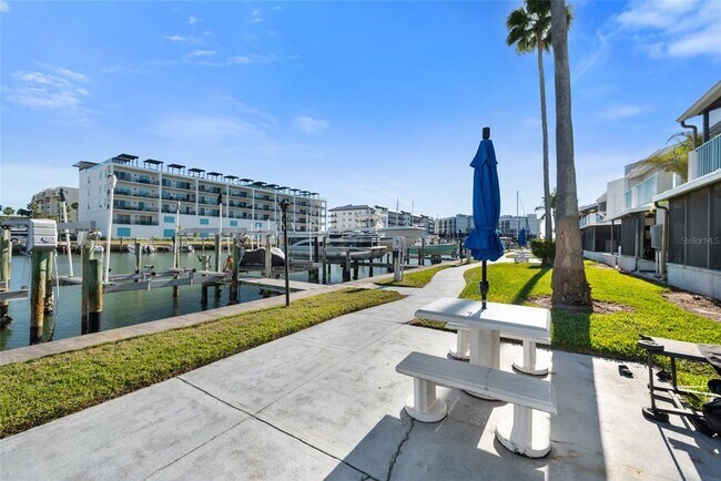 Building Photo - 240 Medallion Blvd