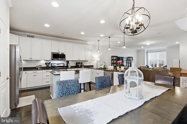 Building Photo - 7722 Dagny Wy