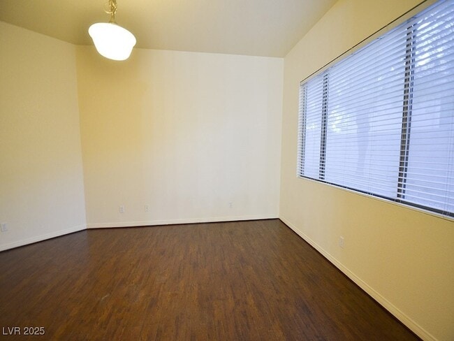 Building Photo - 401 Madison Taylor Pl