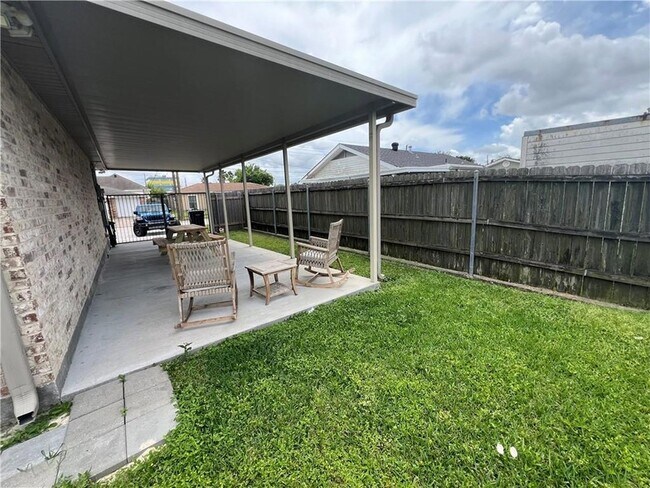 Building Photo - 2708 Volpe Dr