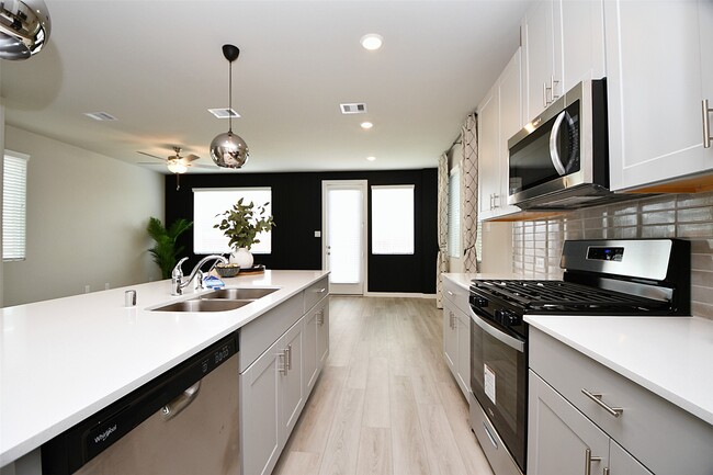 Building Photo - 4212 Lyons Fall Ln