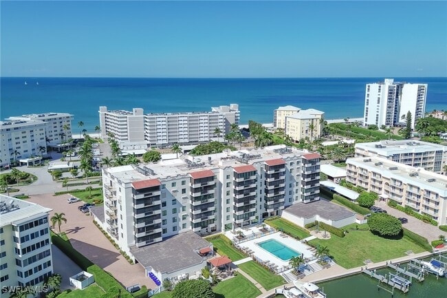 Building Photo - 3430 Gulf Shore Blvd N