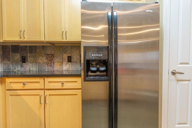 Building Photo - 114 Haven Cir