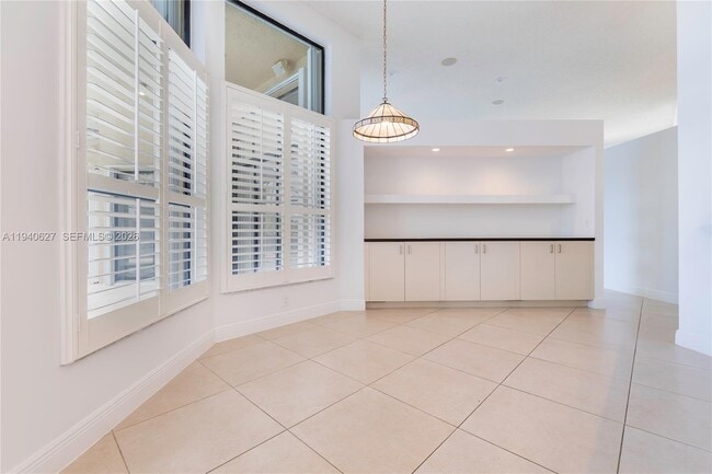 Building Photo - 1051 Woodfall Ct