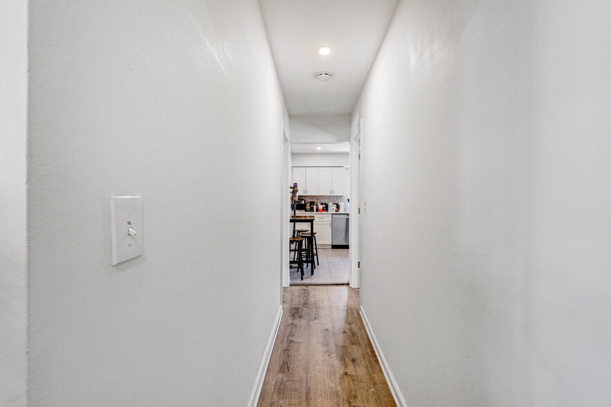 LVP flooring throughout - 606 Beach Ave