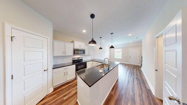 Interior Photo - 208 Drayton Dr.