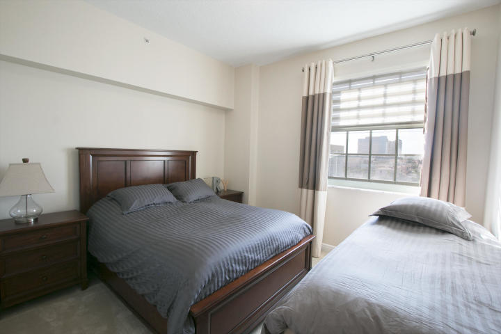 Building Photo - 610 Clematis St