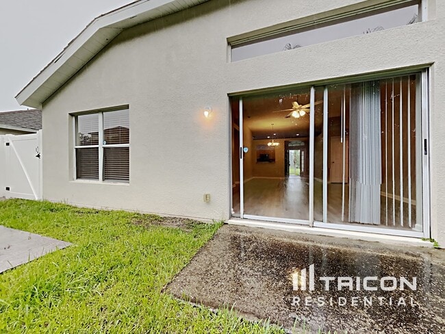 Building Photo - 7848 Mariners Harbour Dr