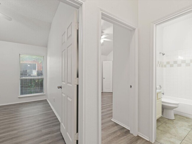 Building Photo - 5705 Frio Dr
