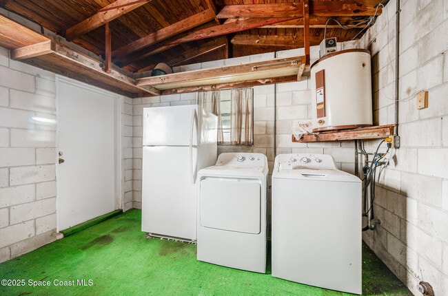 Building Photo - 4320 Beacon Ave