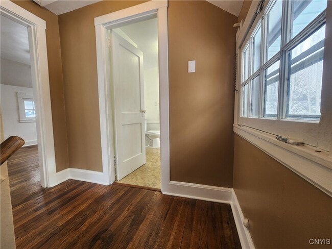 Building Photo - 134 E Hoard St