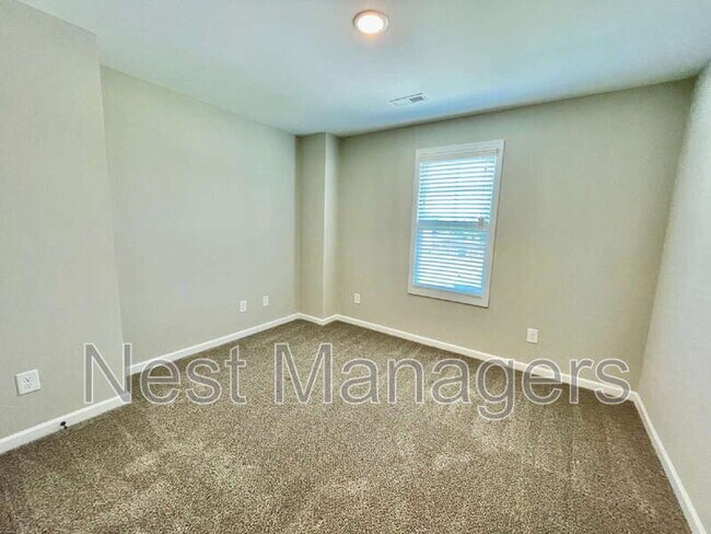 Building Photo - 141 Burnside Dr