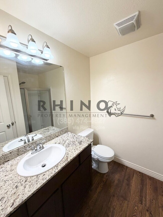Building Photo - 1544 S 840 W