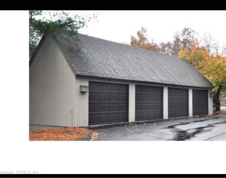 Building Photo - 65 Mallard Dr