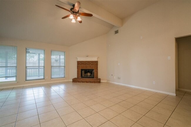 Building Photo - 1832 Camas Dr