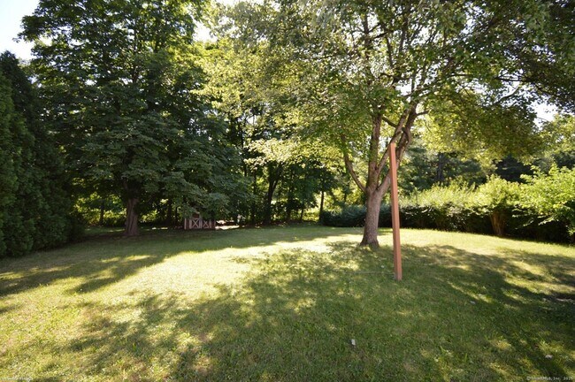Building Photo - 18 Overbrook Rd