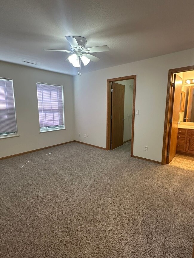 Building Photo - 2519 Bristol Dr