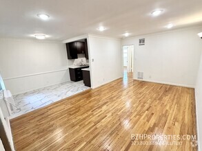 Building Photo - Brand New Renovated 1Bedroom 1Bathroom In ...