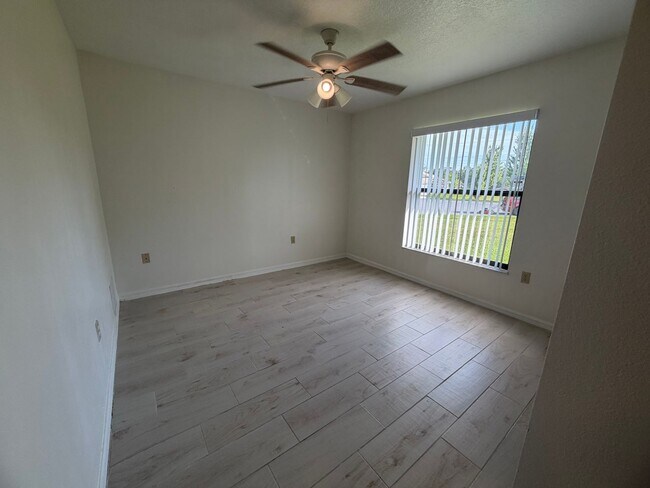 Building Photo - 608 Antelope Ln