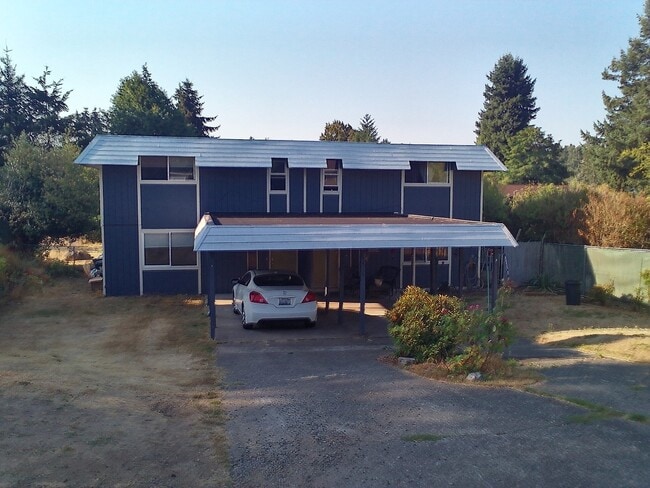 Building Photo - 646-08