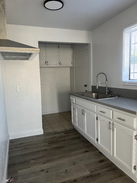 Building Photo - 4710 St Elmo Dr