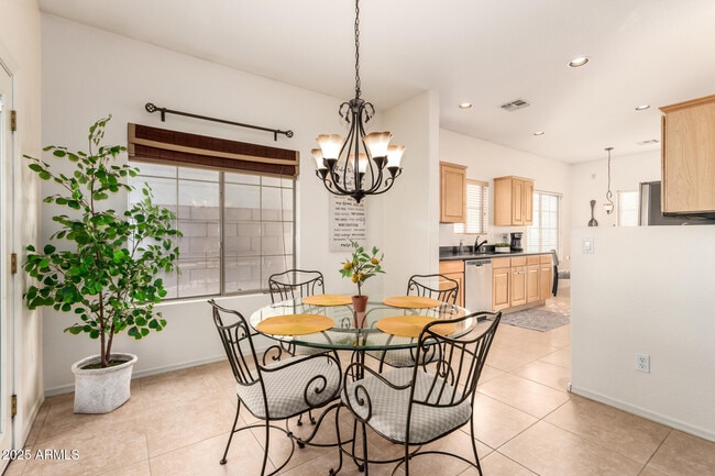 Building Photo - 6425 S Kimberlee Way