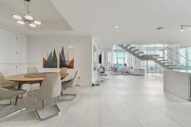 Building Photo - 851 NE 1st Ave