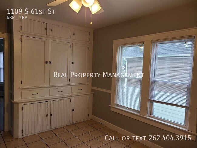 Building Photo - 1109 S 61st St