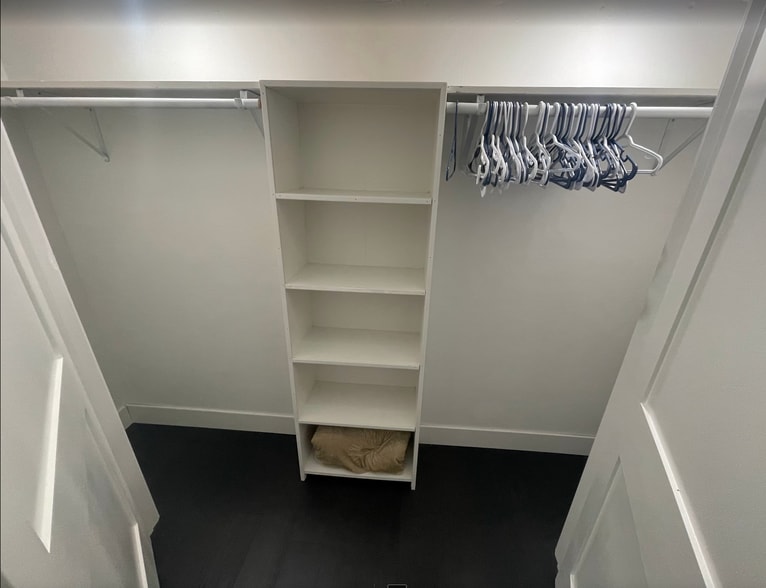 Building Photo - 3043 Wold Ave