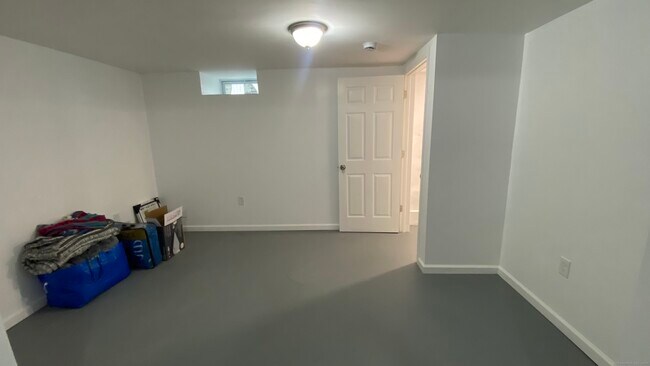 Building Photo - 48 Britton Ave