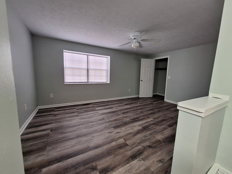 Building Photo - 324 Cross Wind Dr