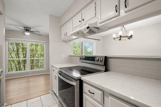 Building Photo - 4159 Steck Ave