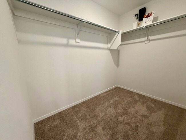 Building Photo - 8826 Preston Wood Dr