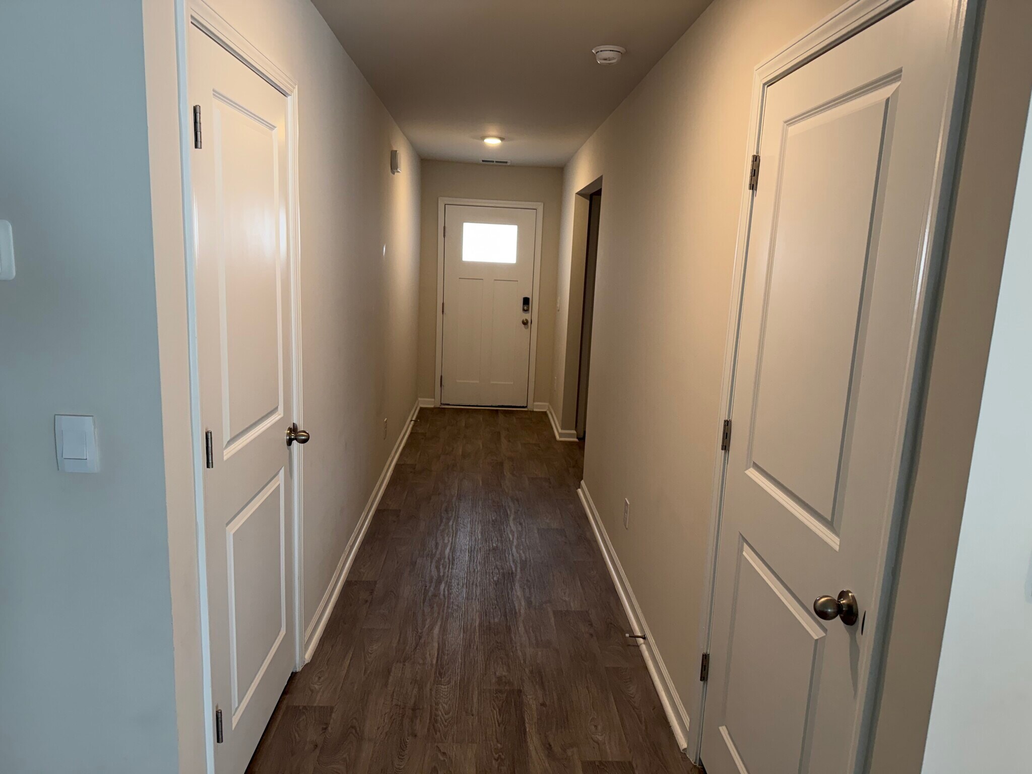 Building Photo - 4735 Cockatoo Dr