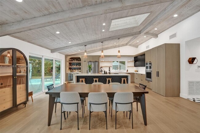 Building Photo - 1020 Bayberry Point Dr