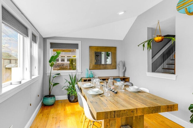 Building Photo - 32 Basin St