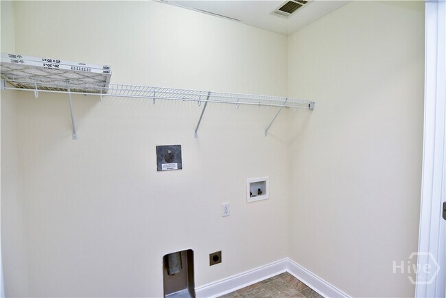Building Photo - 395 Canyon Oak Loop