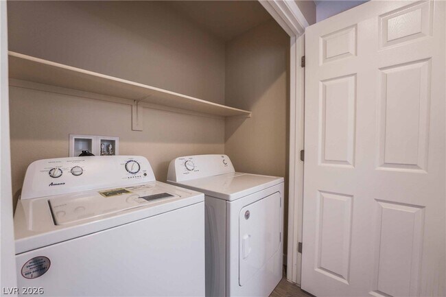 Building Photo - 4537 Lime Straight Dr