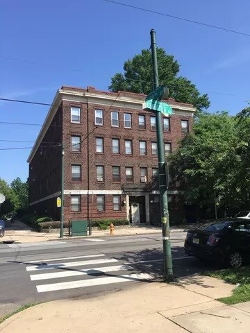 Building Photo - 4725 Chester Ave