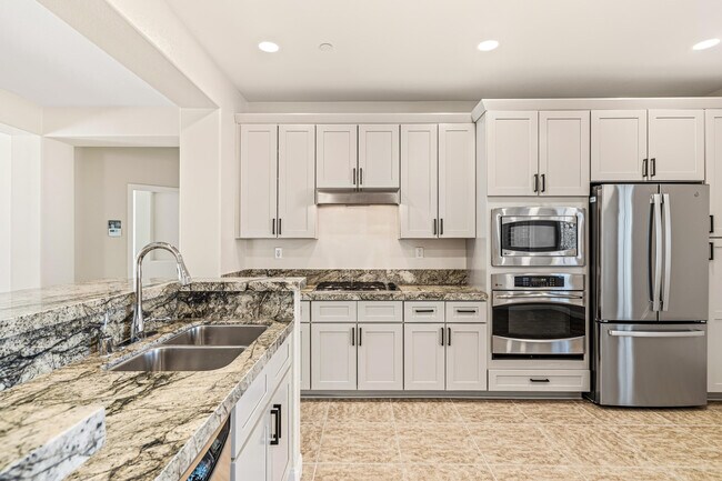 Building Photo - 1267 Oro Ridge