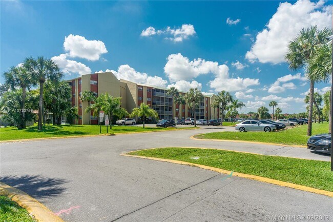 Building Photo - 3600 NW 21st St