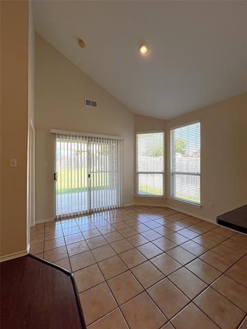 Building Photo - 5009 Royal Burgess Dr