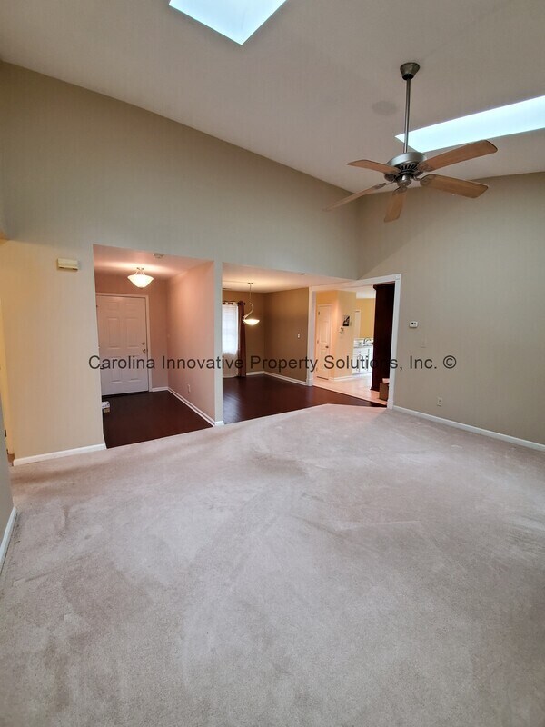 Building Photo - 5409 Leaford Ct