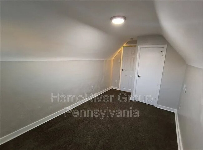 Building Photo - 881 Miller Ave